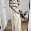 spodnie, spodnie damskie, szerokie spodnie, spodnie oversize, długie spodnie, odzież damska. moda damska, koszula damska, body damskie