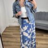 t-shirt damski, kremowy t-shirt, bluzka, basic damski, koszulka z nadrukiem, bluzka z nadrukiem, motyw pieska, moda damska , wakacyjna bluzka,