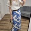 t-shirt damski, kremowy t-shirt, bluzka, basic damski, koszulka z nadrukiem, bluzka z nadrukiem, motyw pieska, moda damska , wakacyjna bluzka,